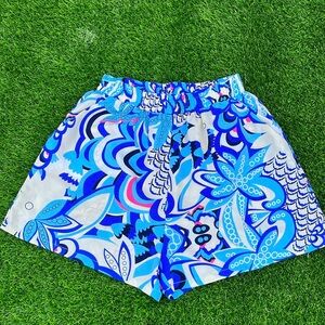 PRETTY LITTLE THING Shorts size 4